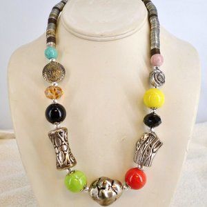 Necklace Rainbow Colors Silver Tone Textured Antiqued Perfect Condition 17464